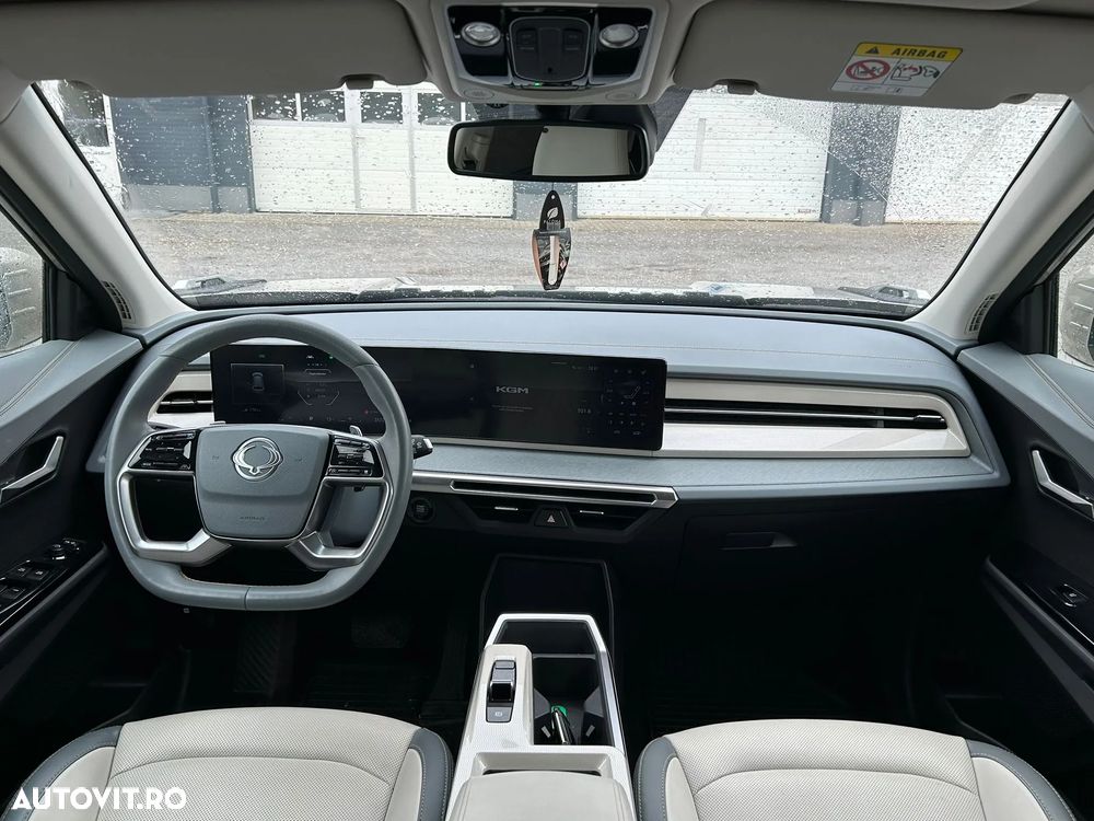 SsangYong Torres - 12