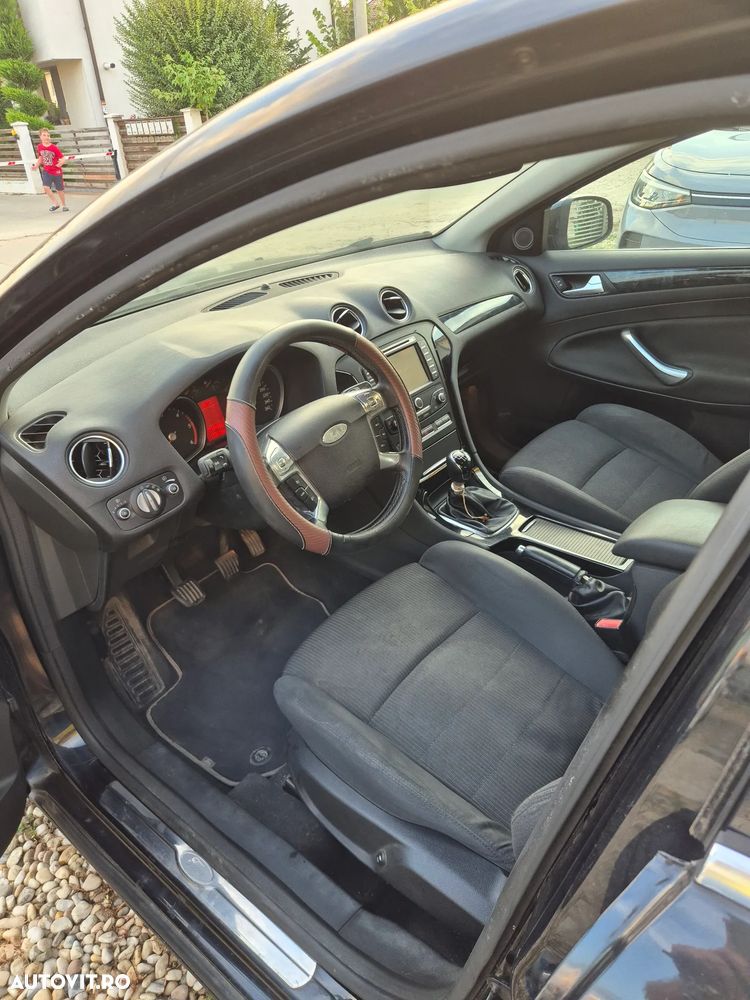 FORD Mondeo 2011 — imagine 13