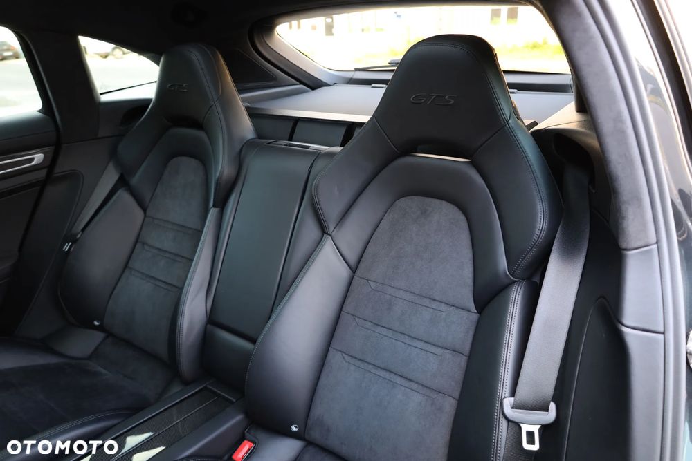 Porsche Panamera GTS - 18