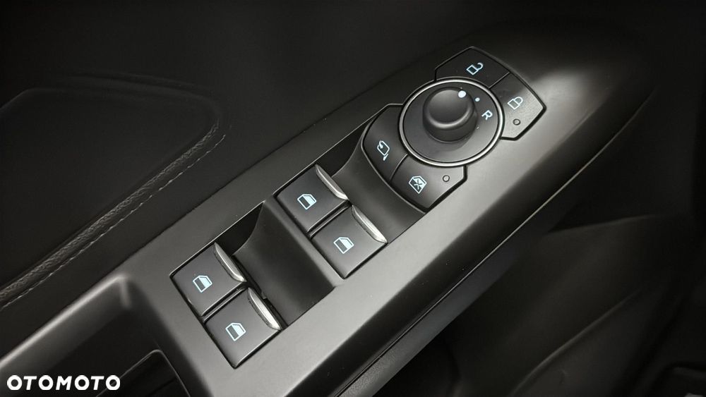 Ford Focus 1.0 EcoBoost mHEV Titanium X - 29
