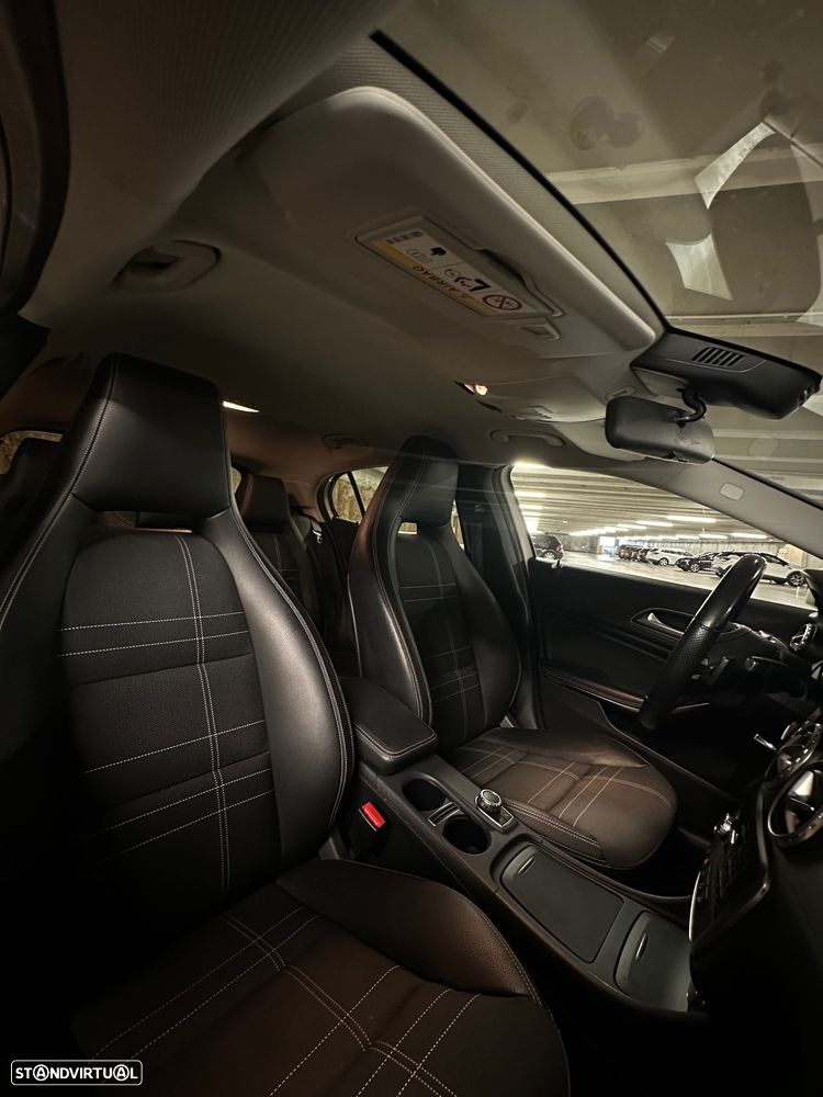 Mercedes-Benz GLA 220 - 11