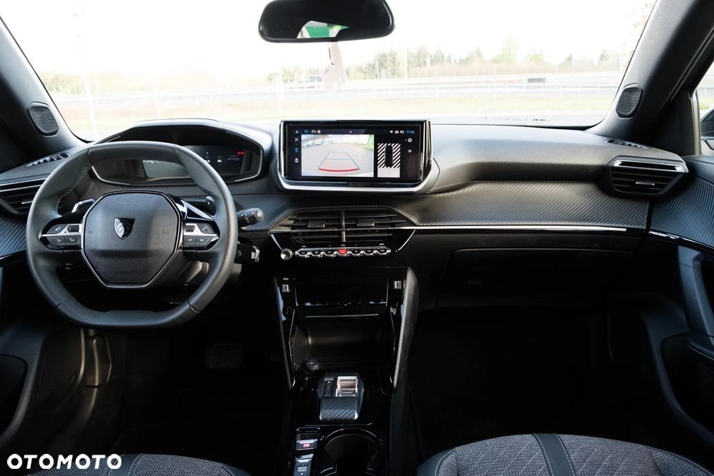 Peugeot 2008 PureTech mHEV Active e-DCS6 - 32