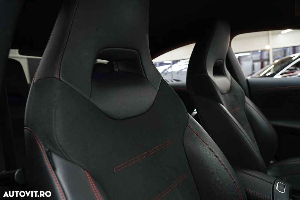 Mercedes-Benz CLA 180 7G-DCT AMG Line - 30