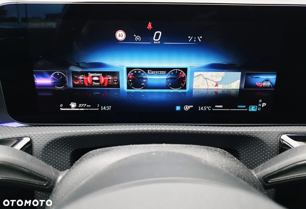 Mercedes-Benz CLA 200 AMG Line 7G-DCT - 33