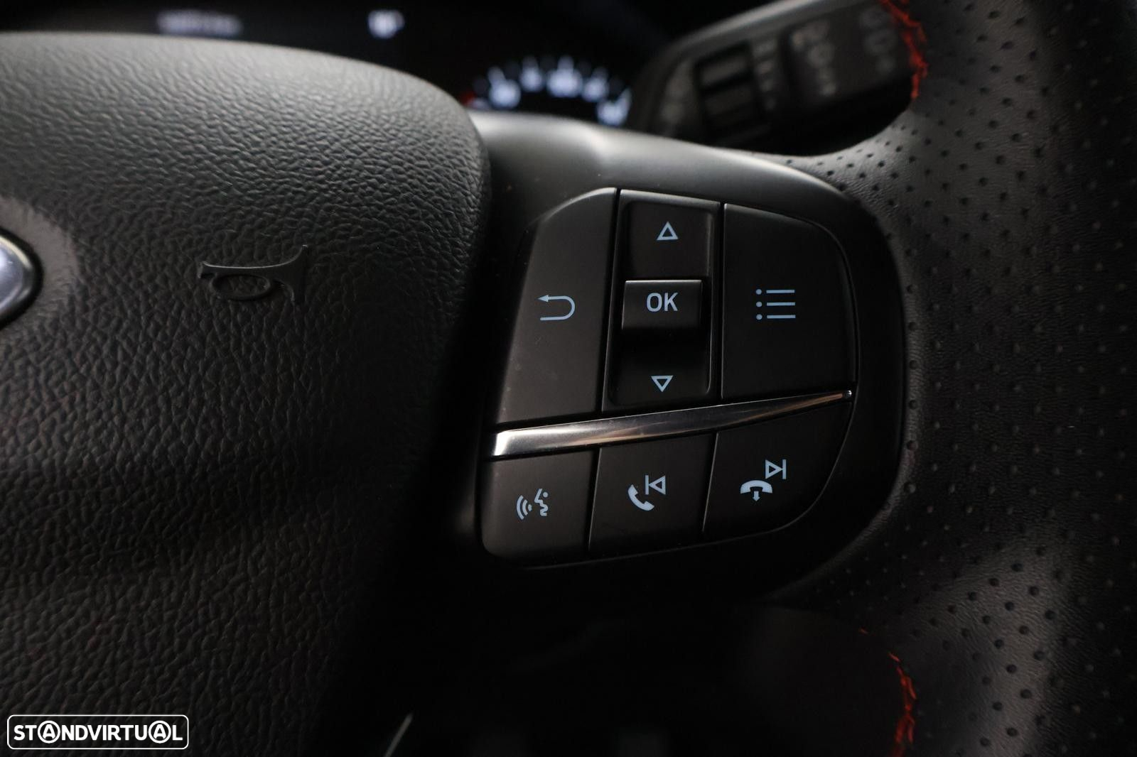 Ford Focus SW 1.0 EcoBoost MHEV ST-Line - 19