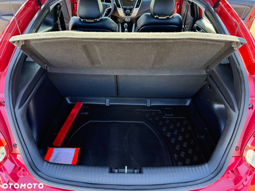 Hyundai Veloster 1.6 GDI Style - 14