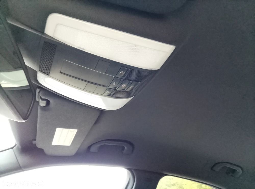 Mercedes-Benz Klasa C 180 Kompressor BlueEFFICIENCY Avantgarde - 3