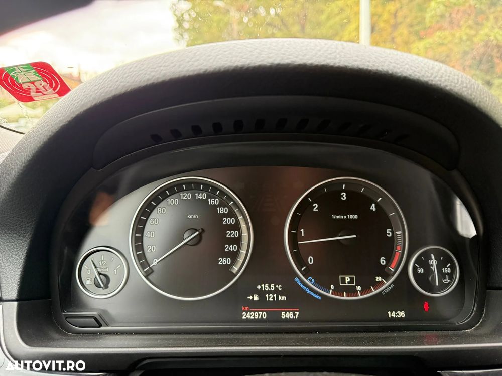 BMW Seria 5 530d xDrive AT - 10
