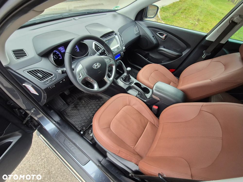 Hyundai ix35 2.0 2WD Style - 24