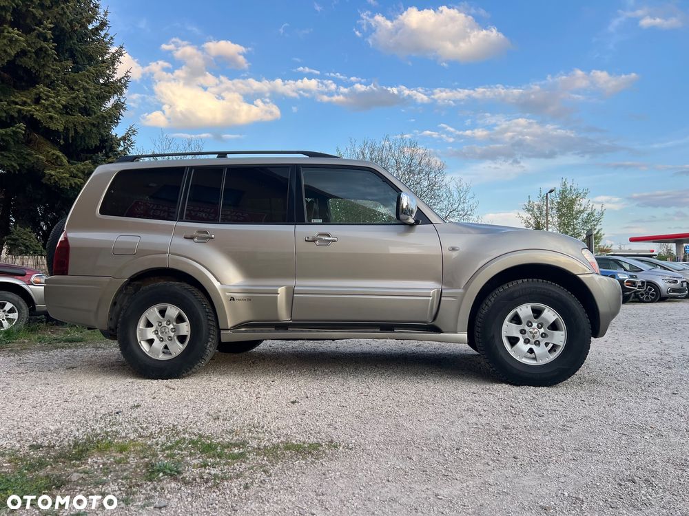 Mitsubishi Pajero 3.5 V6 GDI 7os (lea) - 2