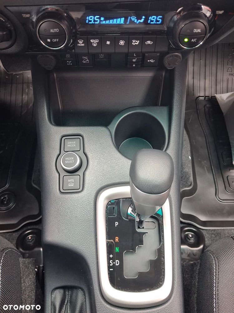 Toyota Hilux 2.8 D-4D mHEV Double Cab Active 4x4 - 17