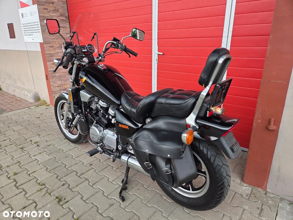 Honda VF - 6