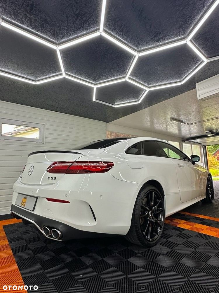 Mercedes-Benz Klasa E AMG 53 4Matic AMG Speedshift 9G-TRONIC - 4