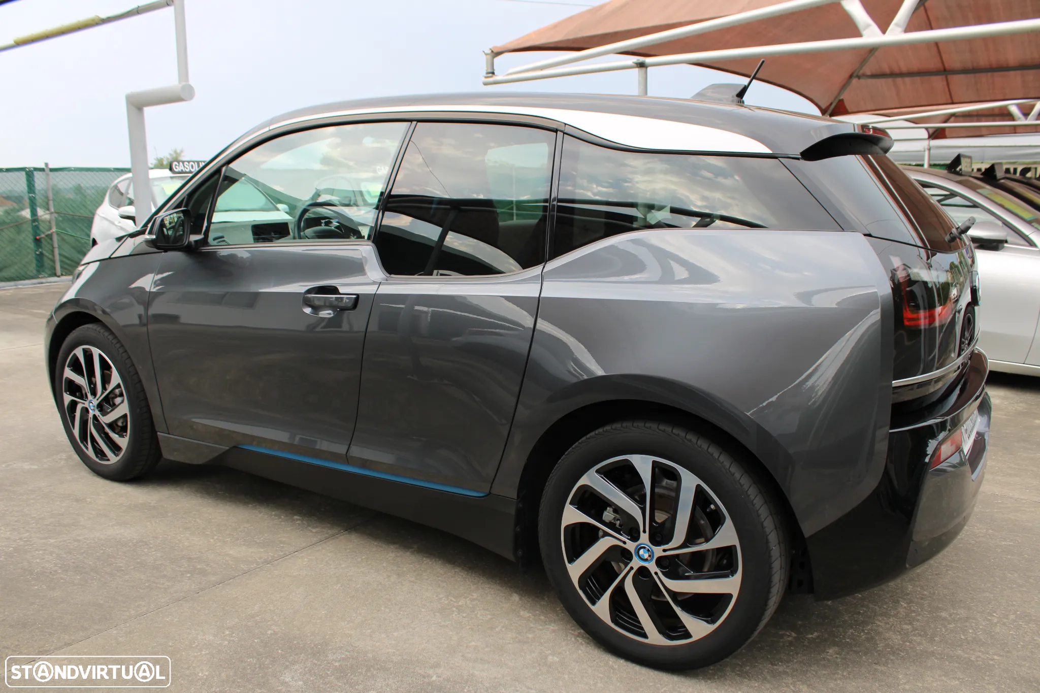 BMW i3 120Ah - 10