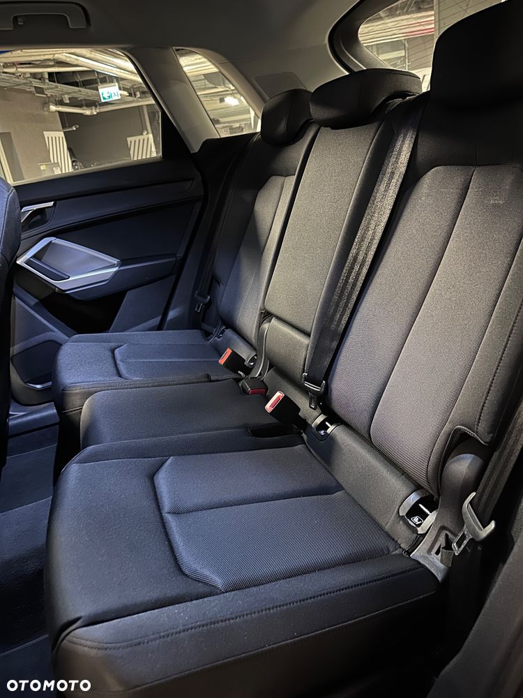 Audi Q3 35 TFSI S tronic - 8