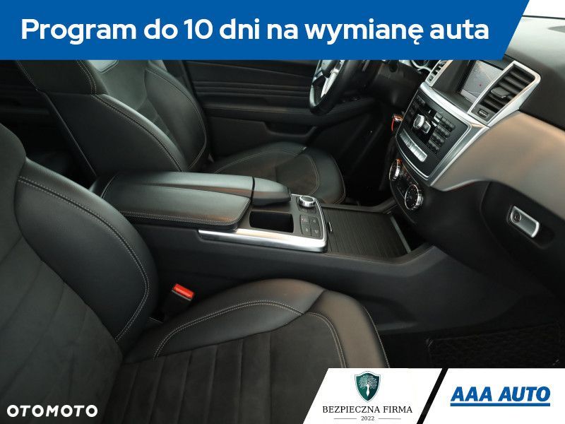 Mercedes-Benz ML - 8