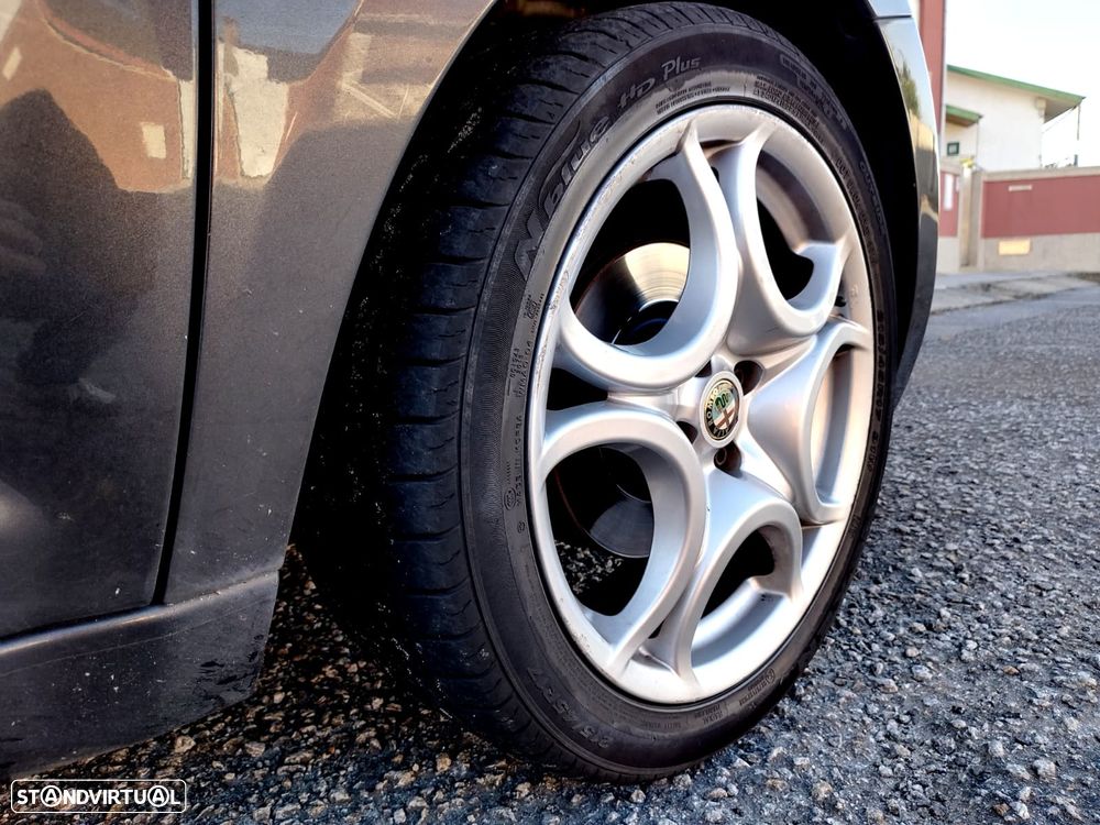 Alfa Romeo MiTo 1.3 JTD Distinctive S&S - 51