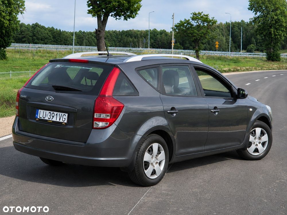 Kia Ceed - 3