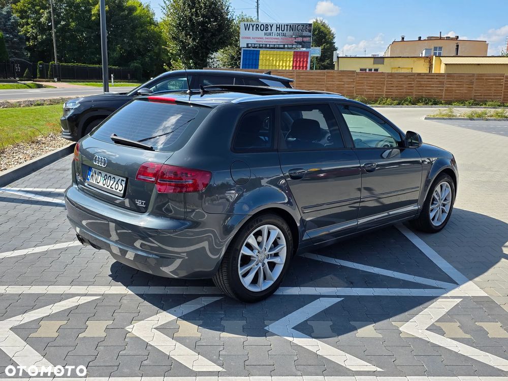 Audi A3 Sportback 1.8 TFSI Quattro Attraction - 4