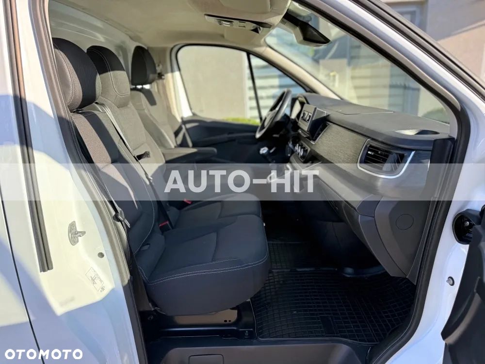 Renault Trafic - 16