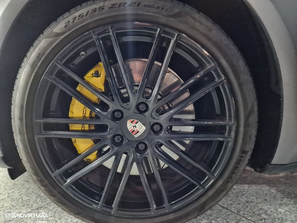 Porsche Panamera Sport Turismo 4S - 9