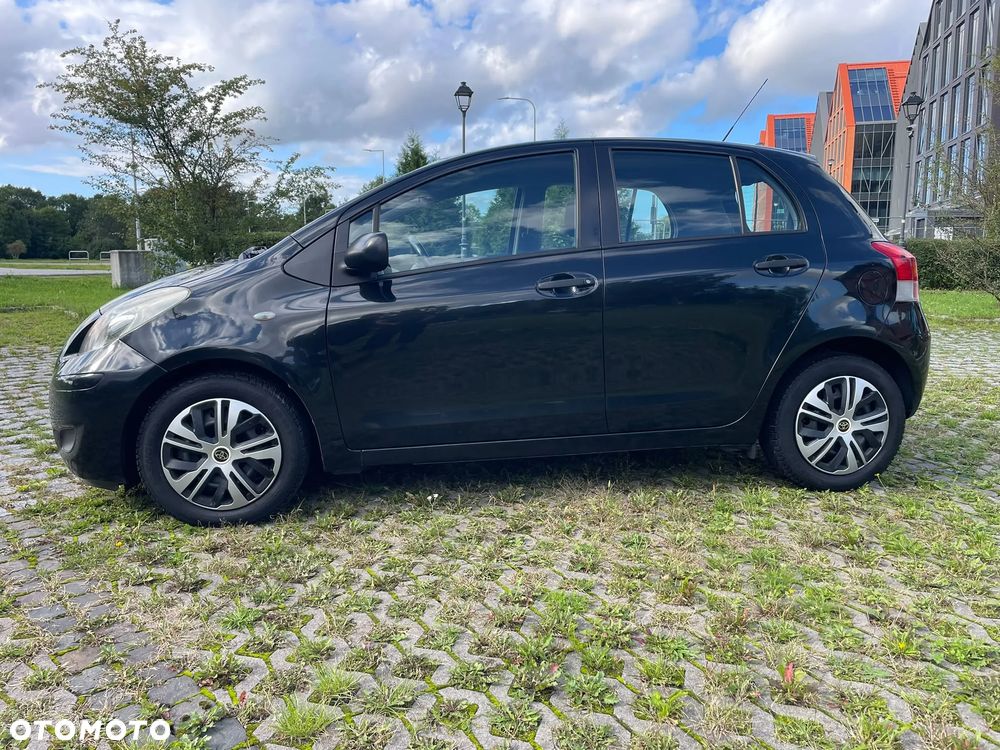 Toyota Yaris - 7