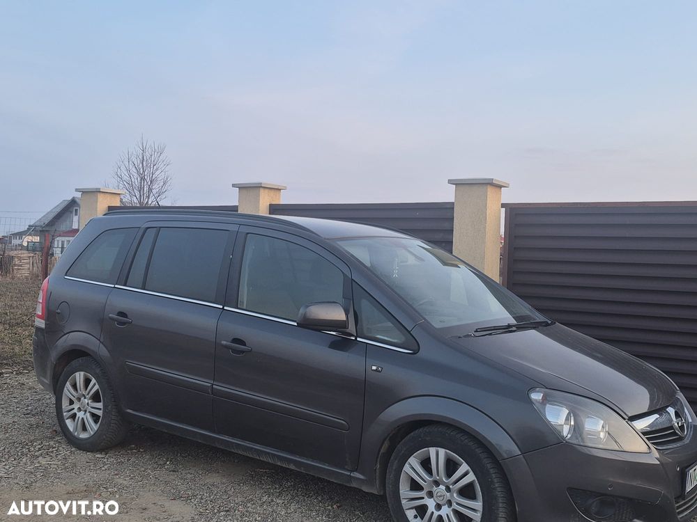 Opel Zafira - 1