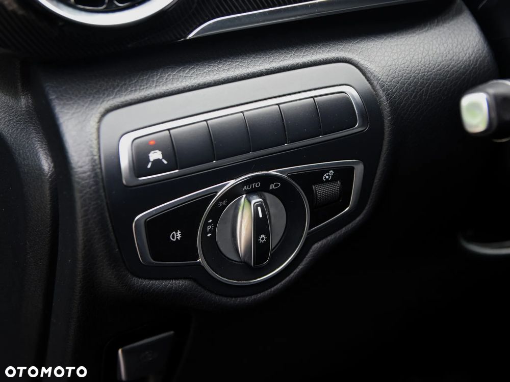 Mercedes-Benz Klasa V 300 d 9G-Tronic - 22