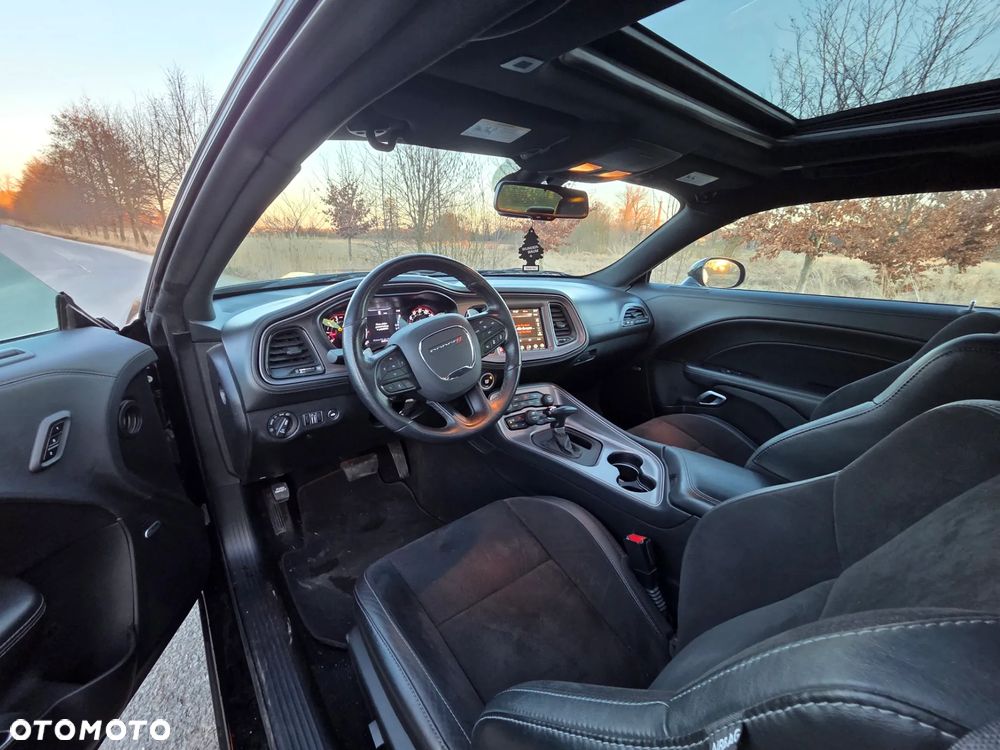 Dodge Challenger 5.7 R/T - 8