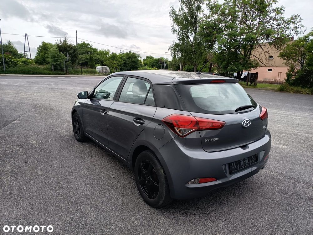 Hyundai i20 1.1 CRDi Classic + - 3
