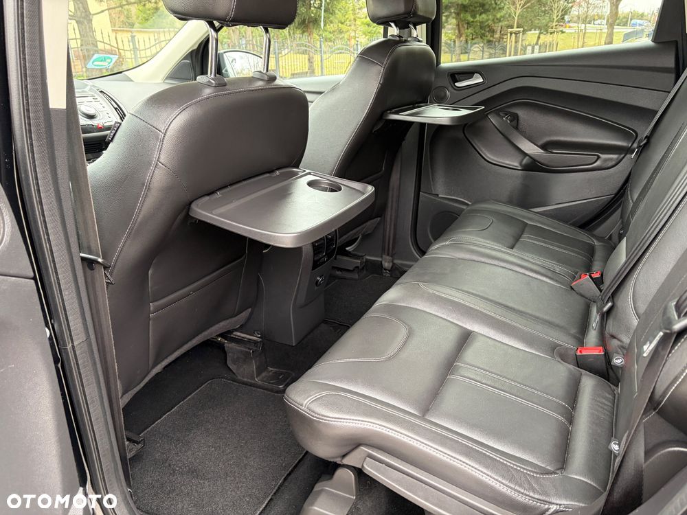 Ford Kuga 2.0 TDCi 4x4 Titanium - 28