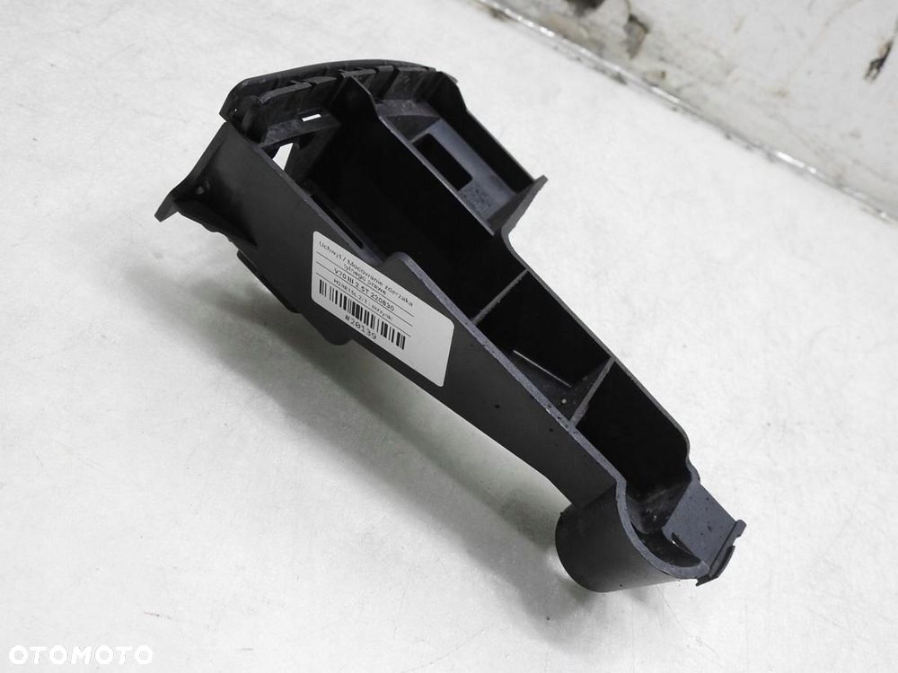 ŚLIZG ZDERZAKA PRAWY TYŁ VOLVO V70 III 30678651 - 3