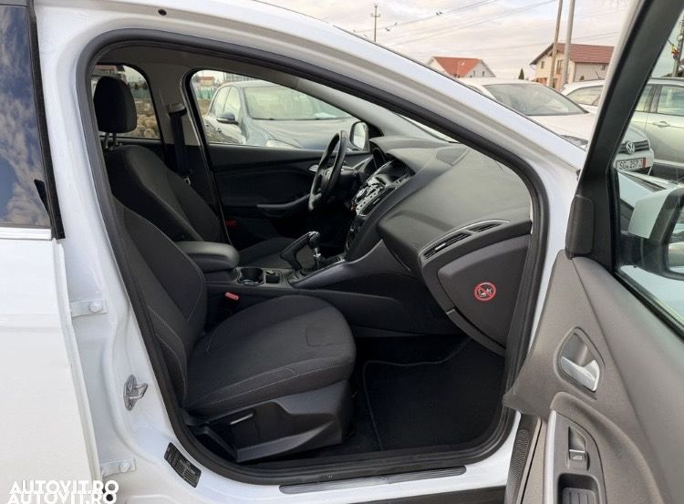 Ford Focus 1.6 EcoBoost Start-Stopp-System Titanium - 8