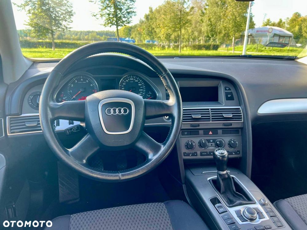 Audi A6 Limousine 2.4 - 23