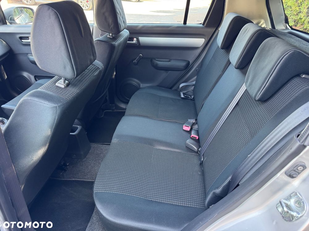 Suzuki Swift 1.3 Comfort dance - 13