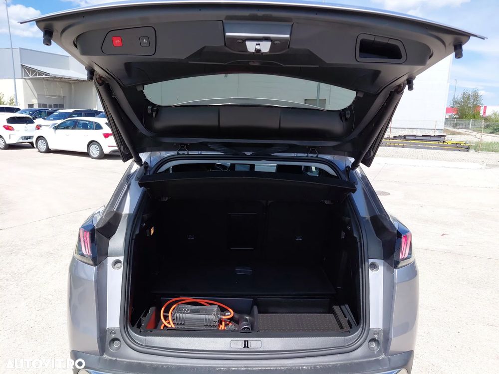 Peugeot 3008 PHEV 225 EAT8 Active Pack - 17