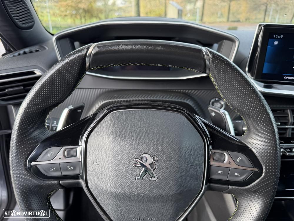 Peugeot 2008 1.2 PureTech GT Pack EAT8 - 19