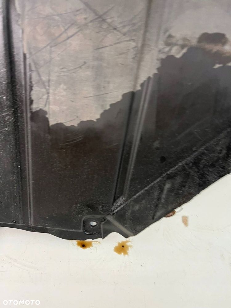 8J8825237A Osłona pod silnik Audi TT TTS Mk2 2011 - 5