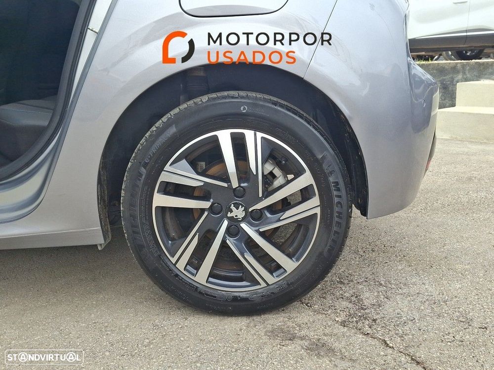 Peugeot 208 1.2 PureTech Allure EAT8 - 10