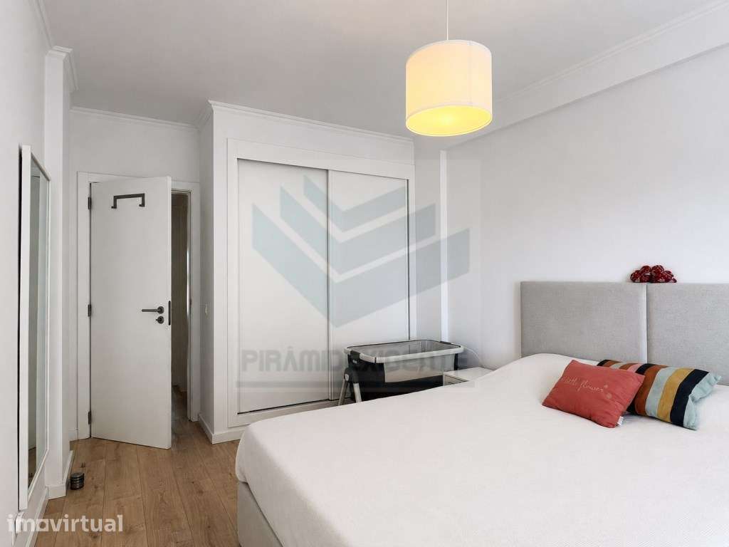 APARTAMENTO 1ºANDAR, ESTACIONAMENTO, MOBILADO - Grande imagem: 2/30