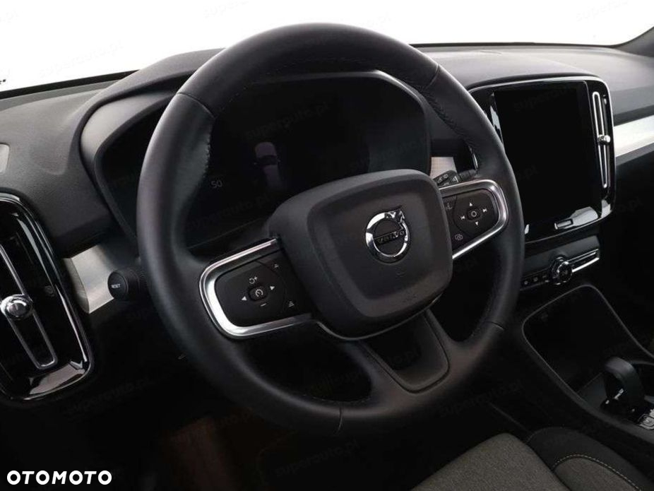 Volvo XC 40 - 6