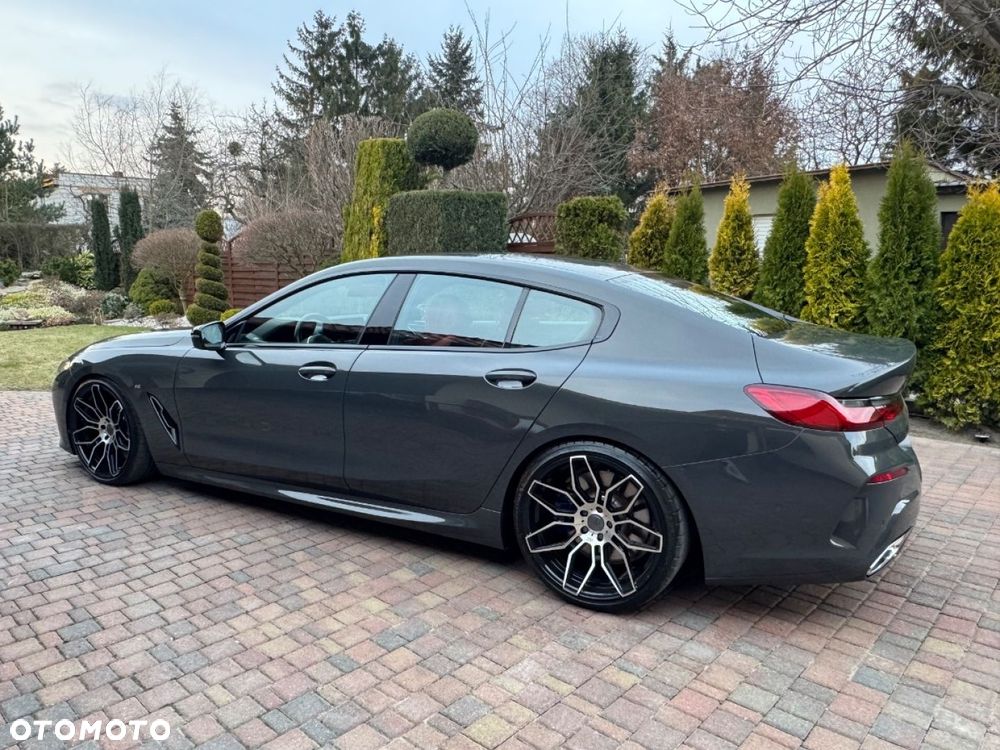 BMW Seria 8 - 14