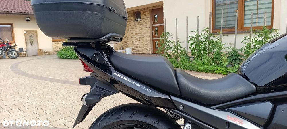 Suzuki GSX - 24