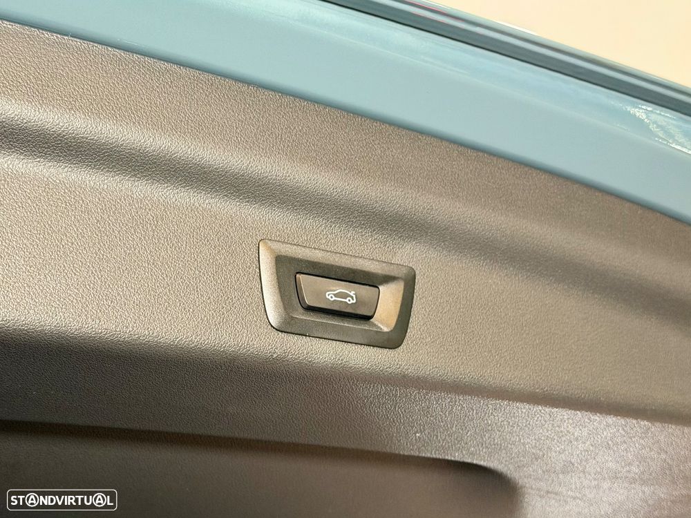 BMW X1 sDrive18d - 33