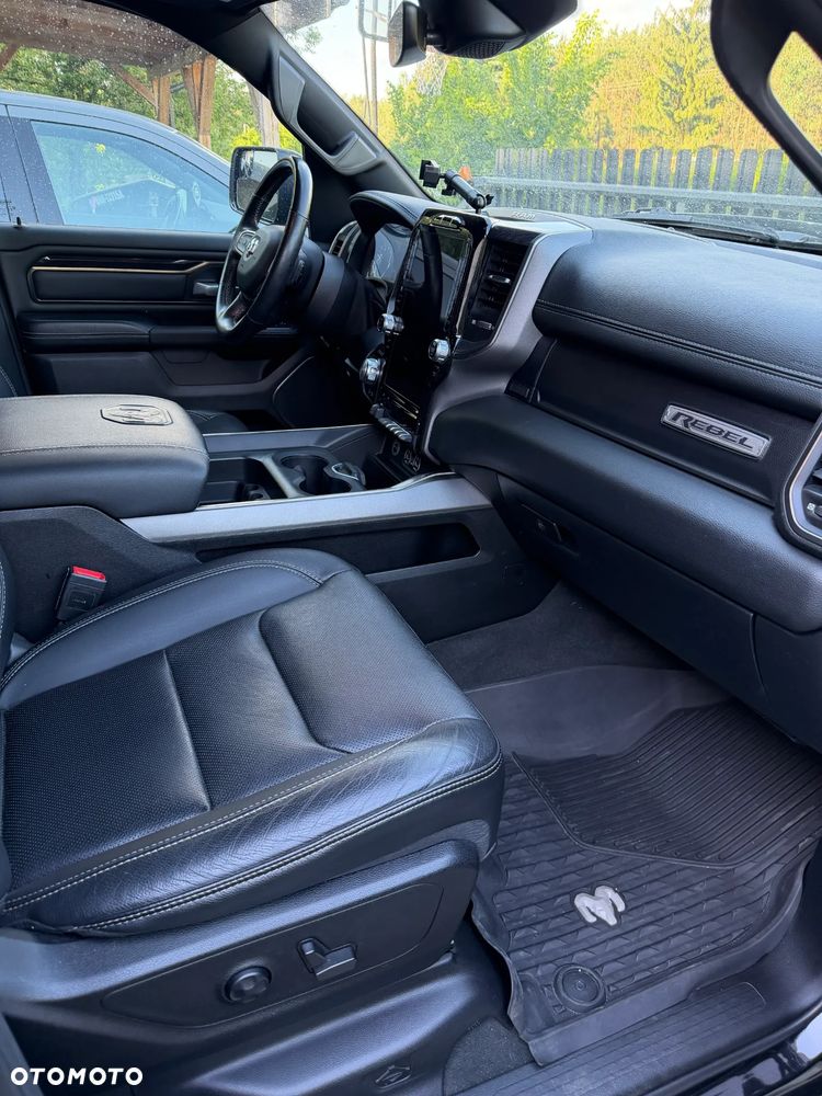 RAM 1500 5.7 Crew Cab Rebel - 25