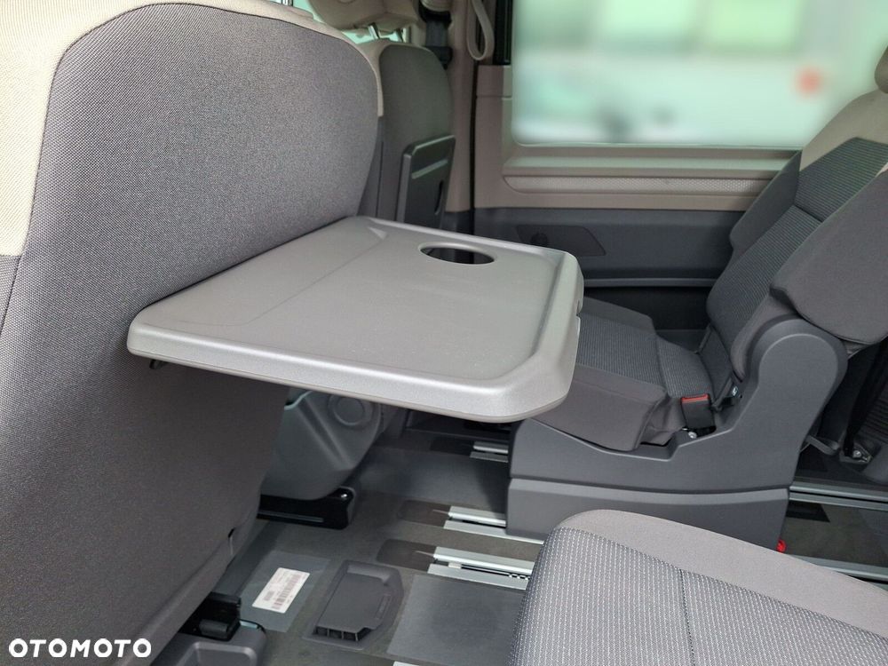 Volkswagen Multivan - 21