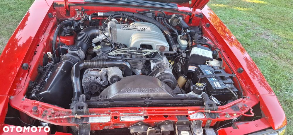 Ford Mustang 5.0 GT - 10