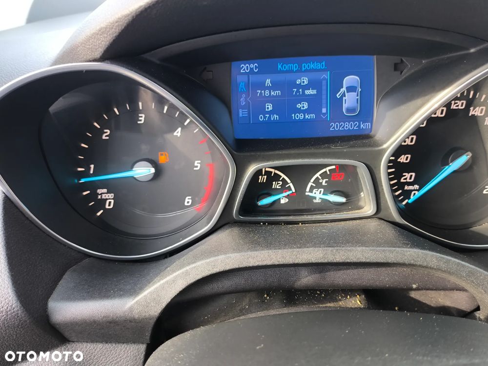 Ford Kuga 2.0 TDCi FWD Titanium - 32
