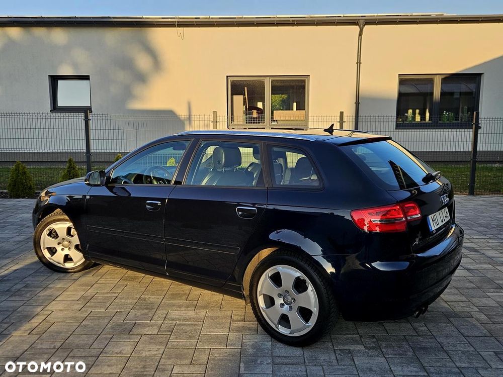 Audi A3 Sportback 1.8 TFSI quattro Ambiente - 7