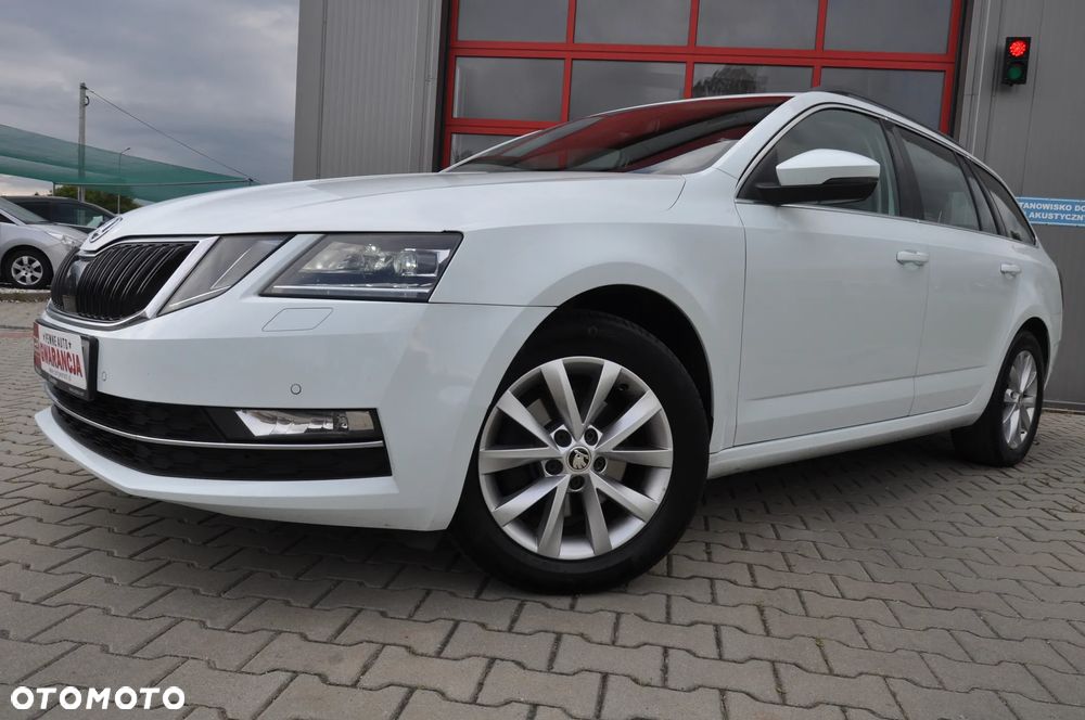 Skoda Octavia 2.0 TDI Edition DSG - 5